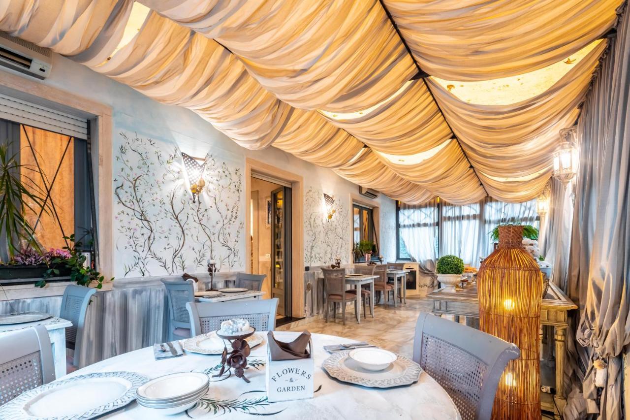 Hotel Luciana Marina di Massa Εξωτερικό φωτογραφία