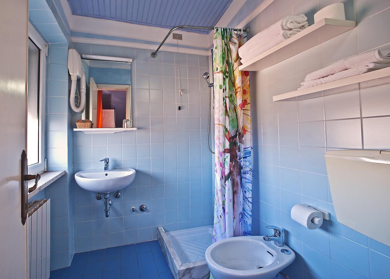 Hotel Luciana Marina di Massa Εξωτερικό φωτογραφία